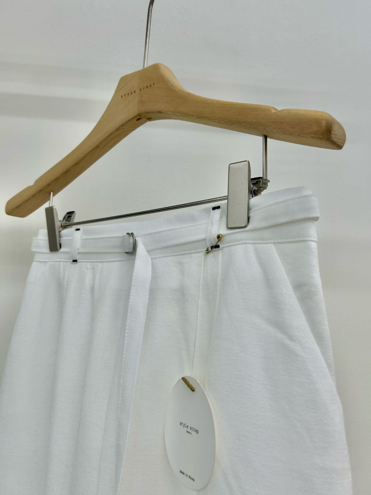 Quality Stitch Skirt (18-20Jun 超抵價$368, 之後批發價$398)