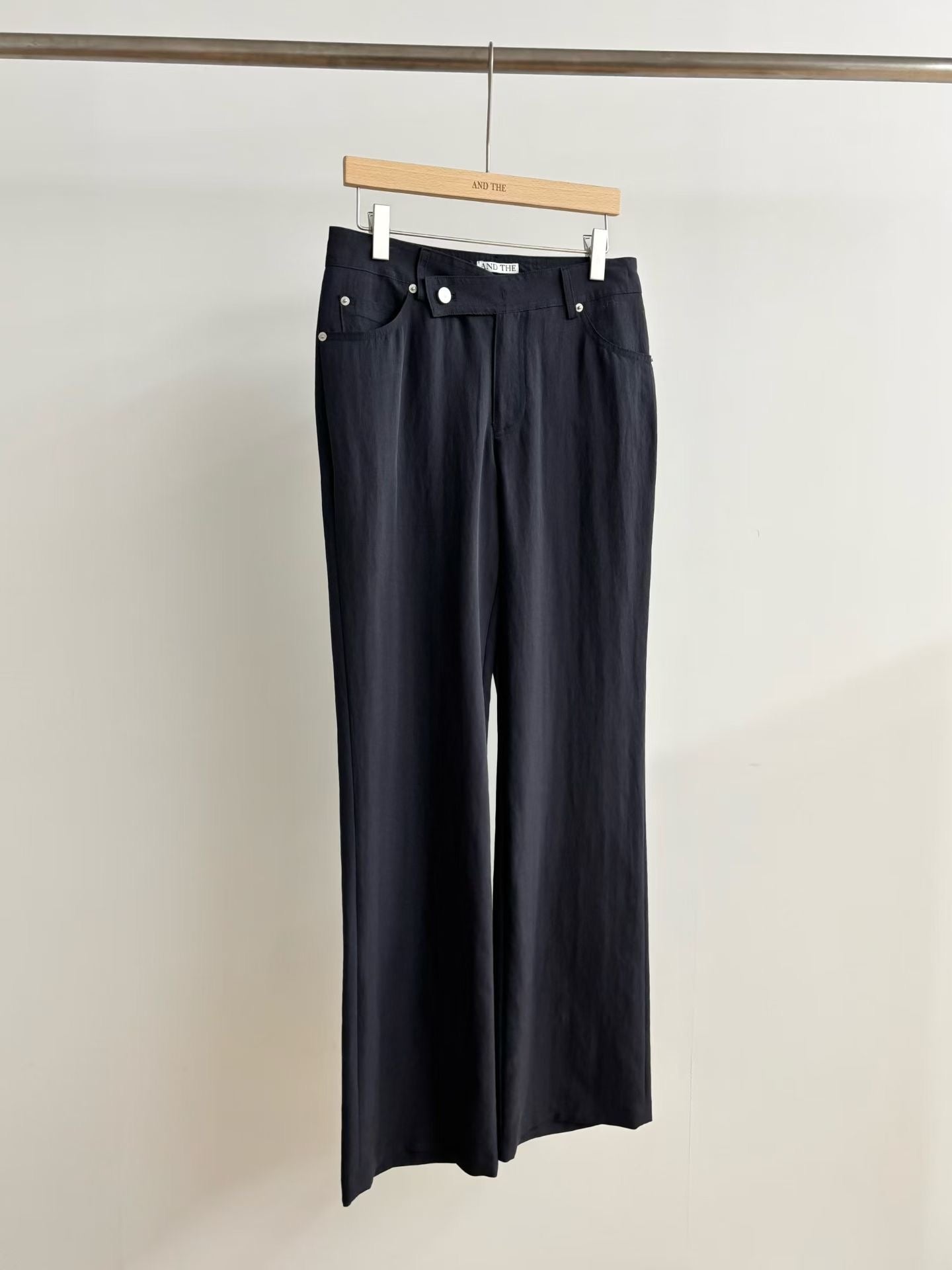 Back Buckle Comfy Pants (31Jul-2Aug 超抵價$598, 之後批發價$668)