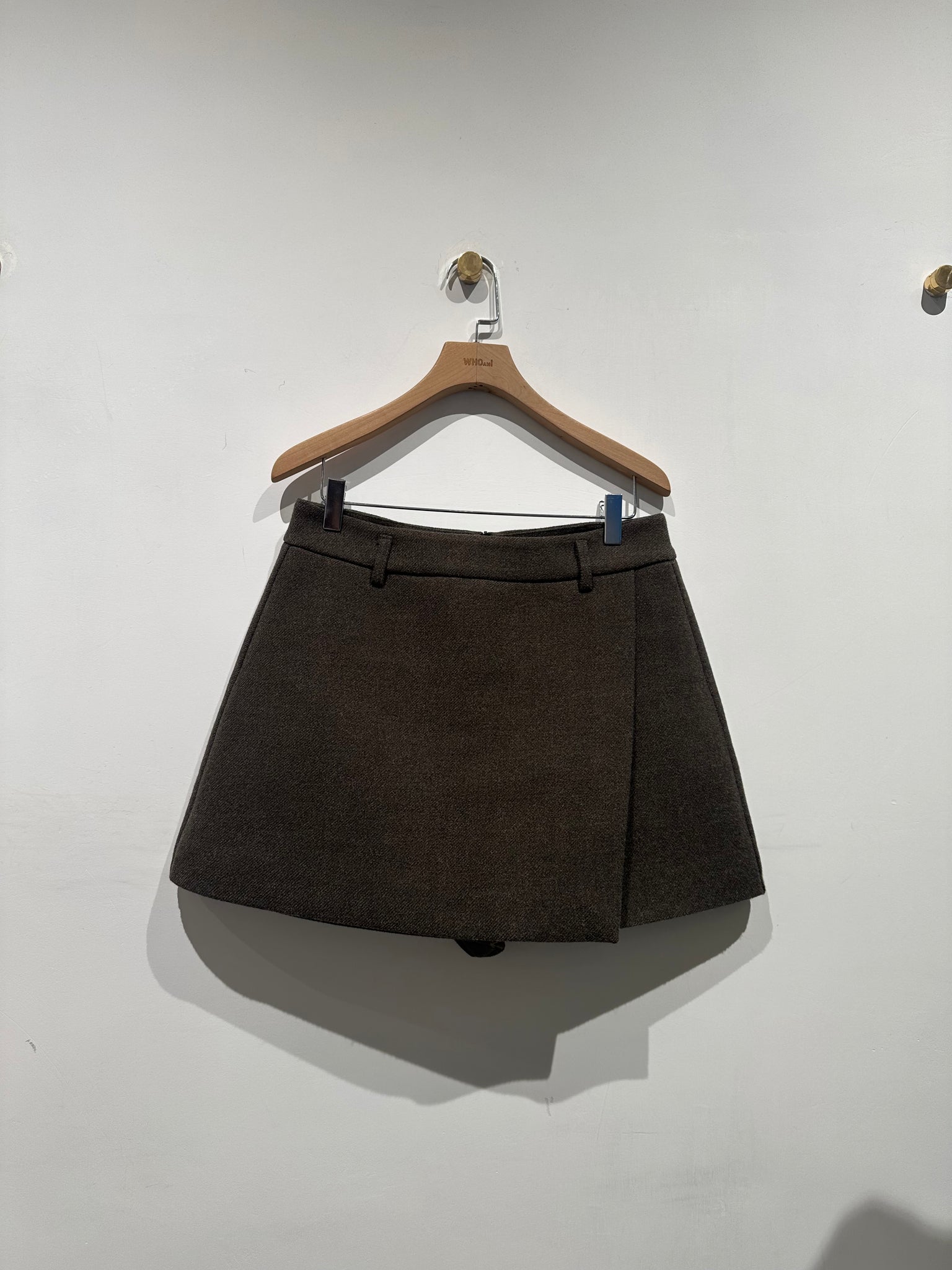 Fold Wool Shorts (15-18Jan $368, 之後批發價$398）