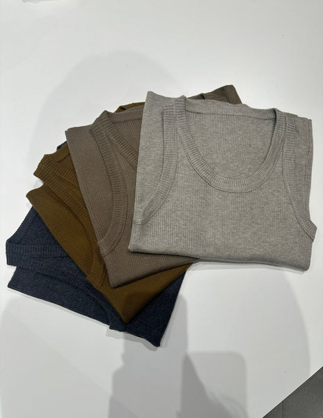 Knit Vest (加購$128)