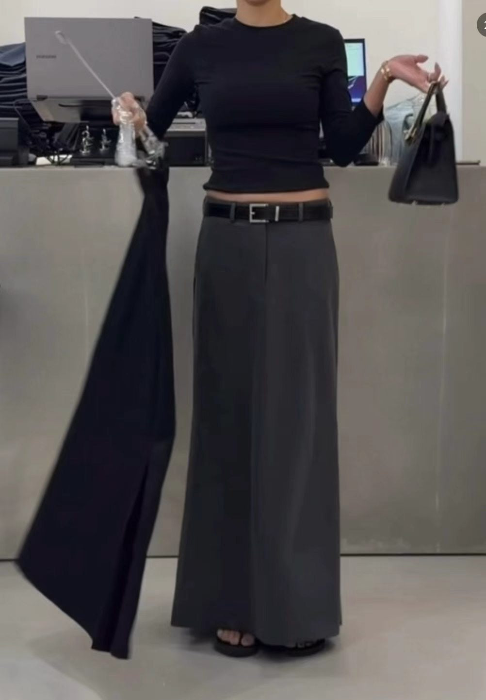 Drape Fishtail Skirt (24-26Sep超抵價$598, 之後批發價$668)