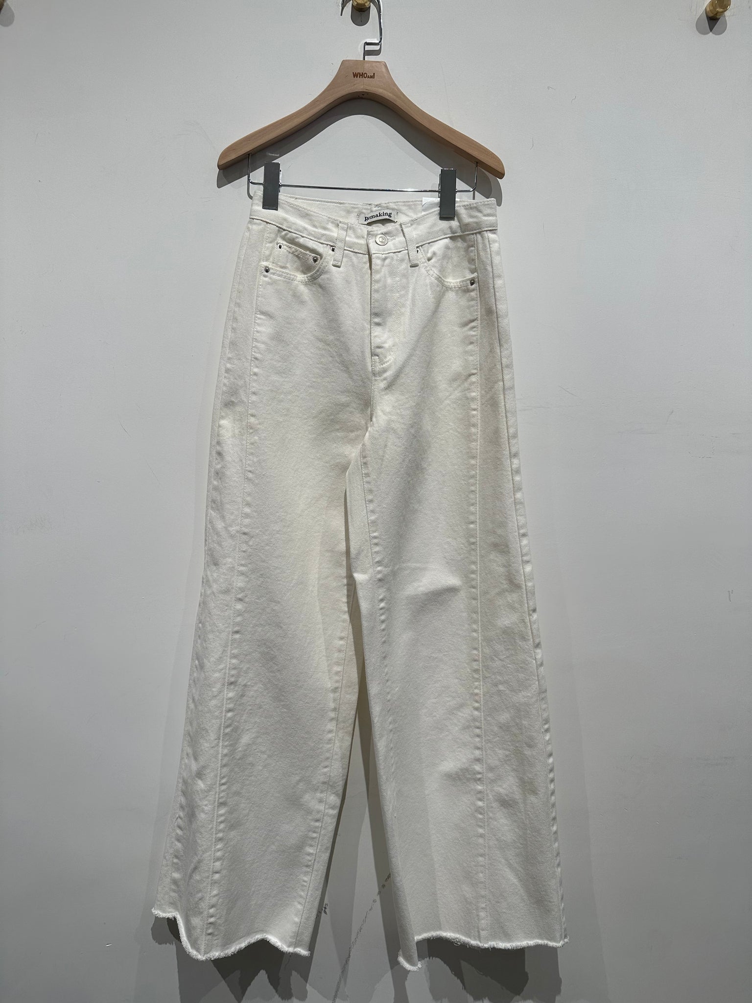 Summer Essential White Jeans (6-8Mar $498, 之後批發價$528）