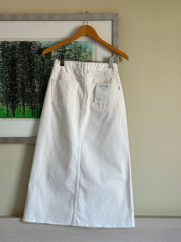 flow white skirt