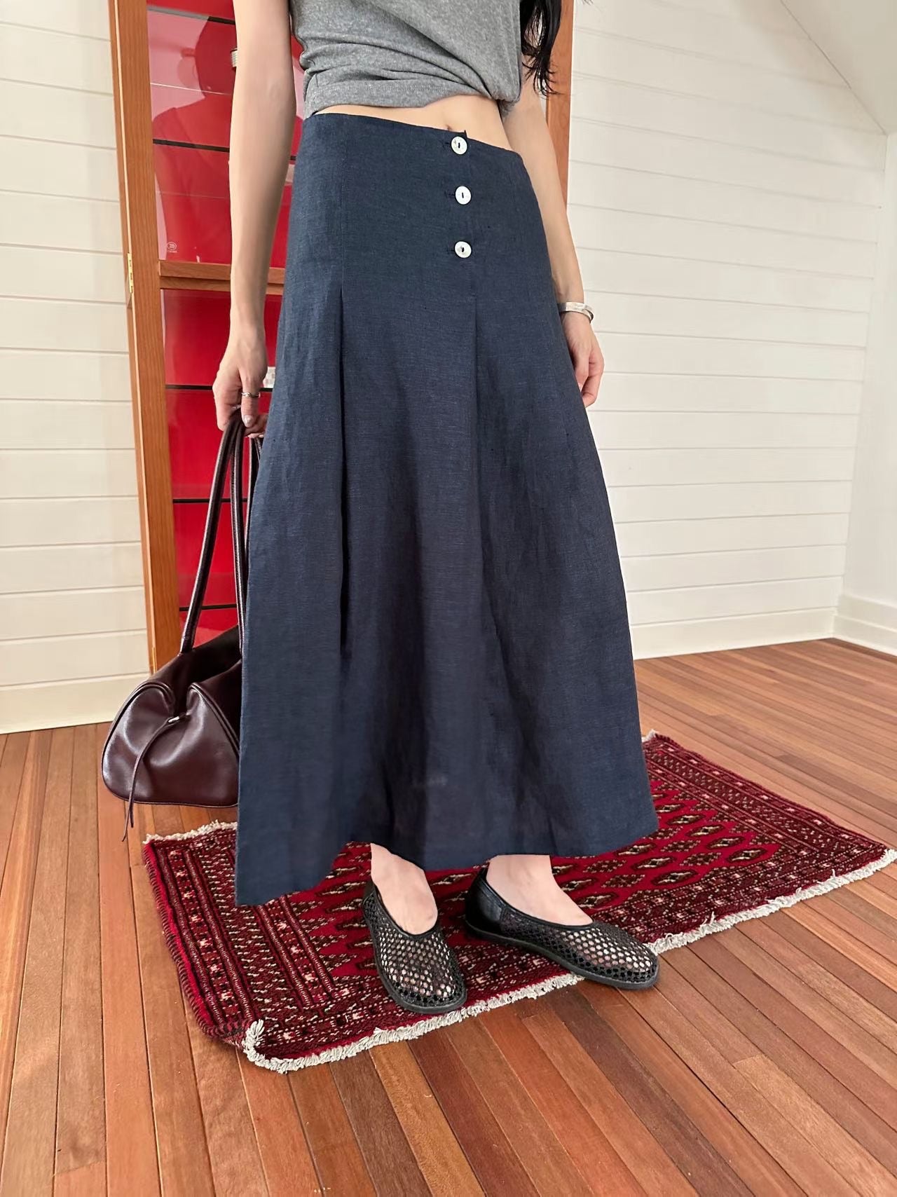 Quality Button Linen Skirt  (24-27Jun 超抵價$448, 之後批發價$498)