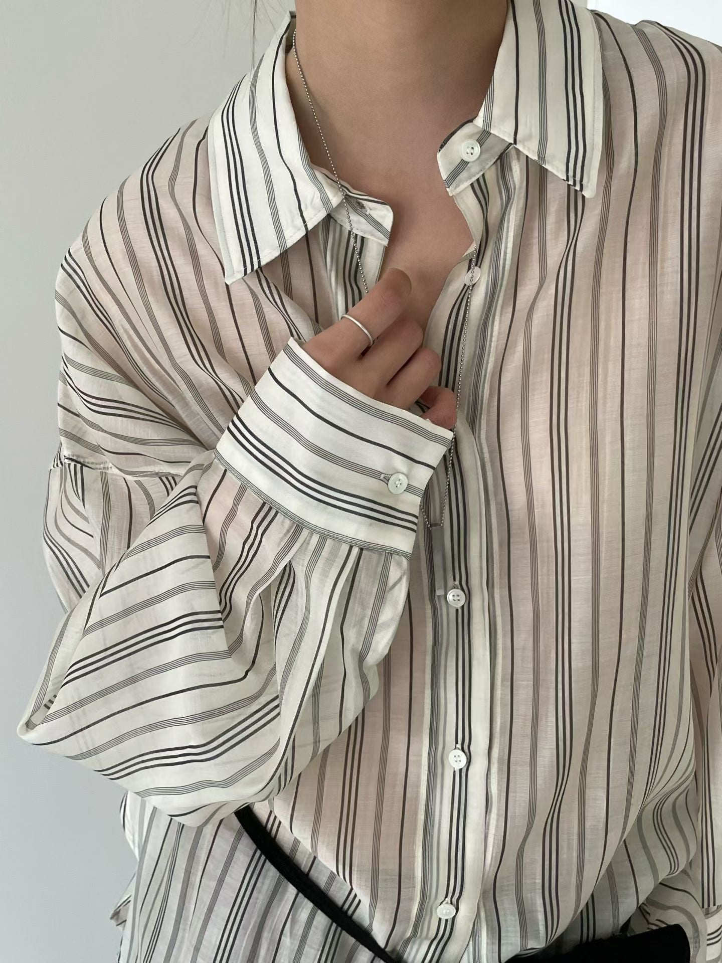 Deluxe See Through Stripe Shirt  (8-10Oct超抵價$598, 之後批發價$668)