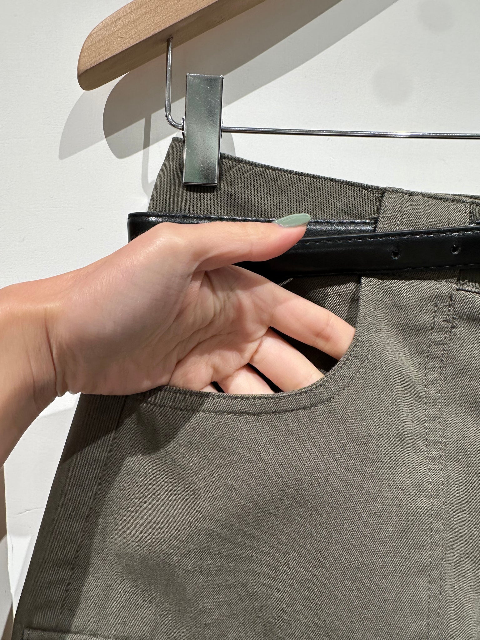 Cargo Shorts With Belt (31Jul-2Aug 超抵價$368, 之後批發價$398)