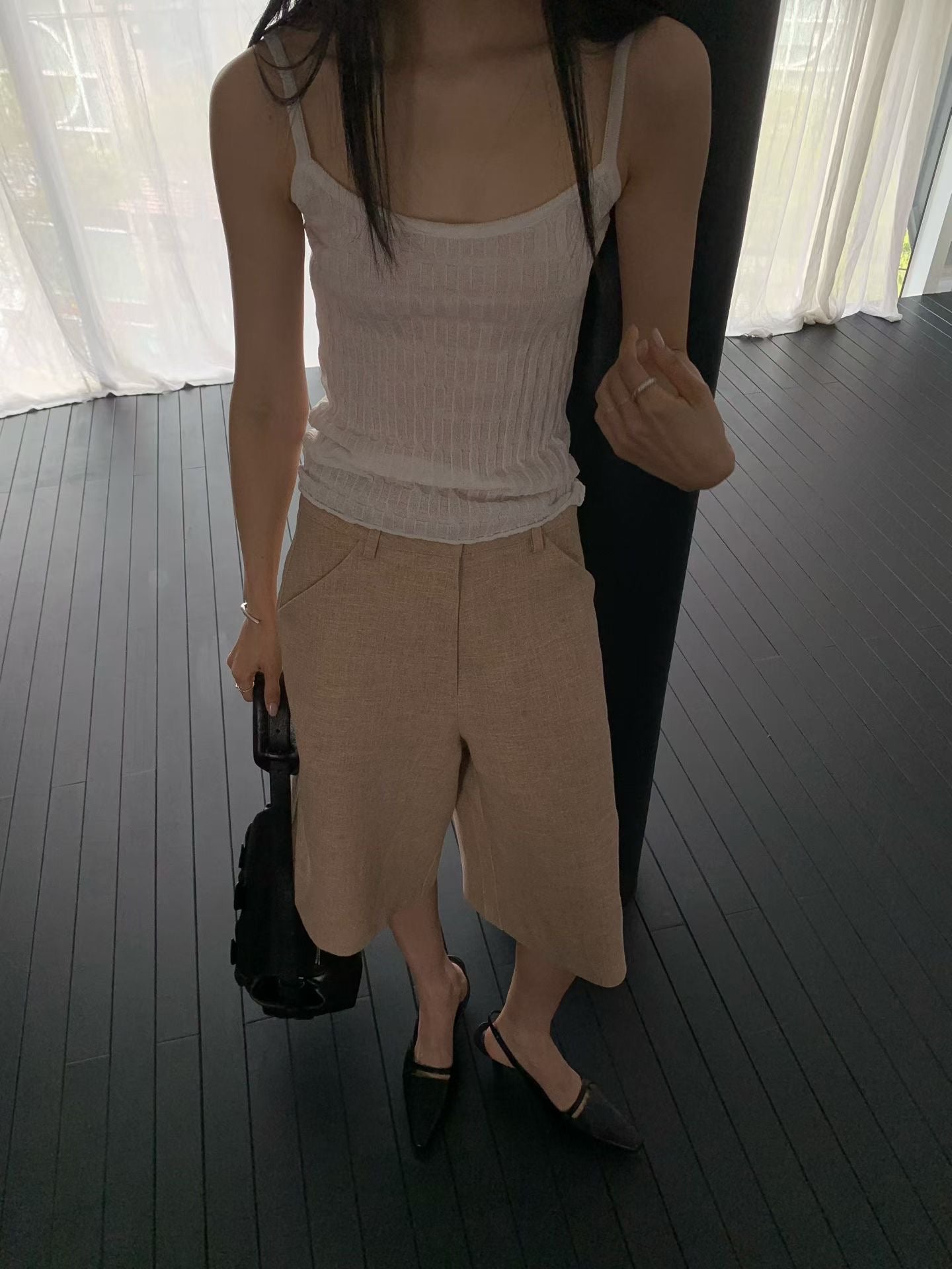 Nice Cutting Bermuda Shorts (5-6Jun 超抵價$468, 之後批發價$498)