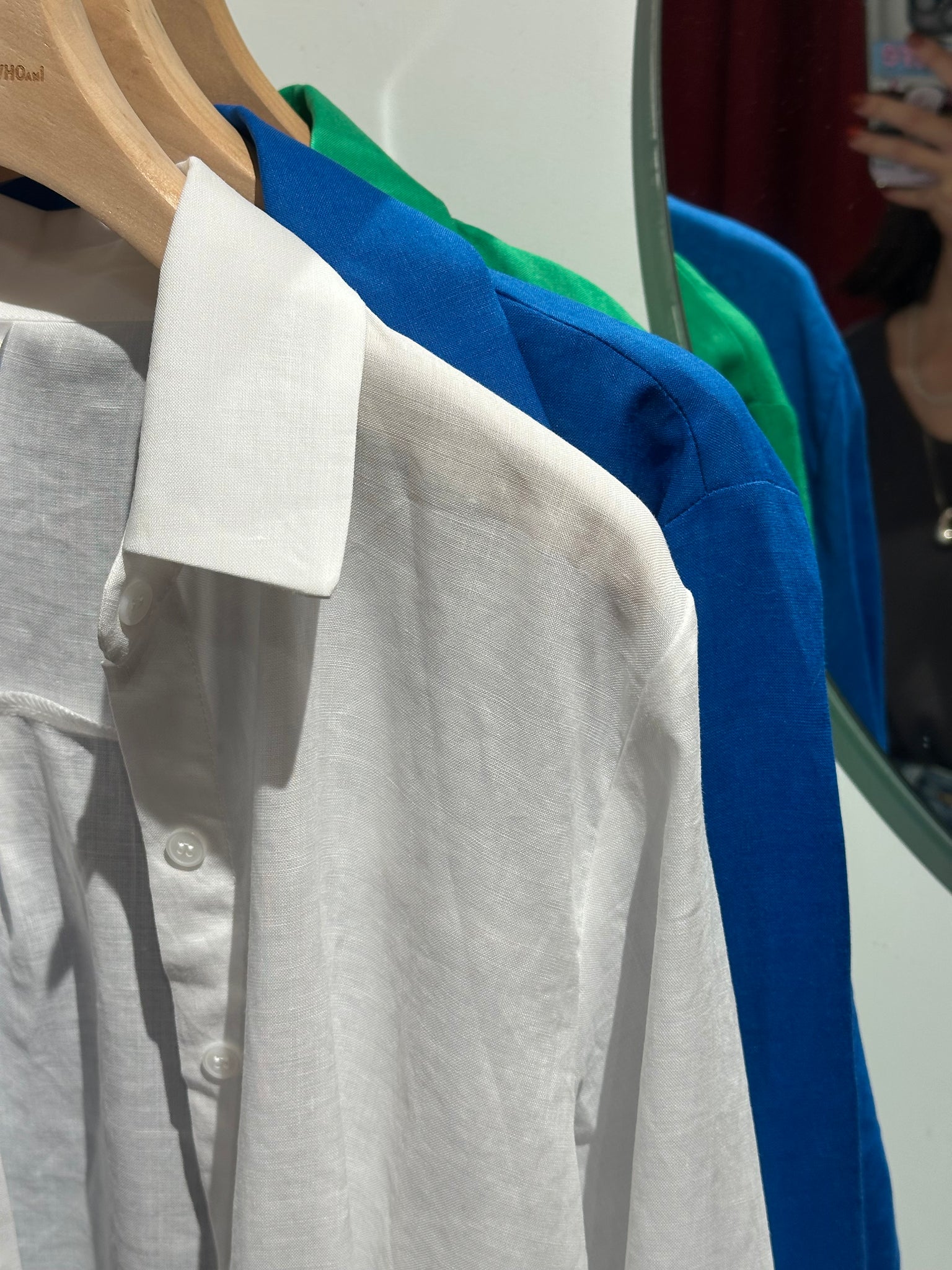 Colourful Linen Shirt  (28-30May 超抵價$398, 之後批發價$448)