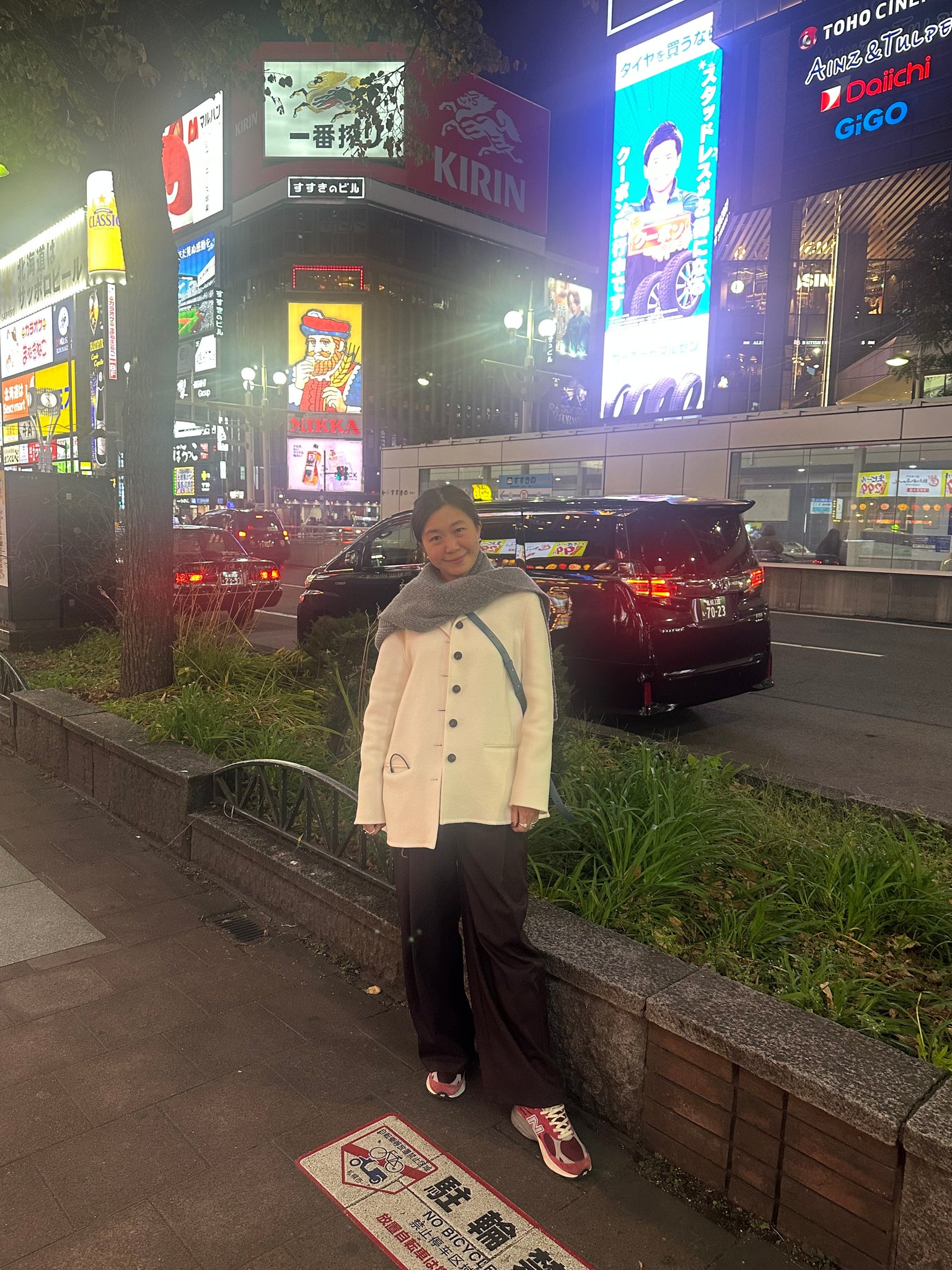 Deluxe Back Pleated Handmade Wool Coat (29-31Oct超抵價$1780, 之後批發價$1890)