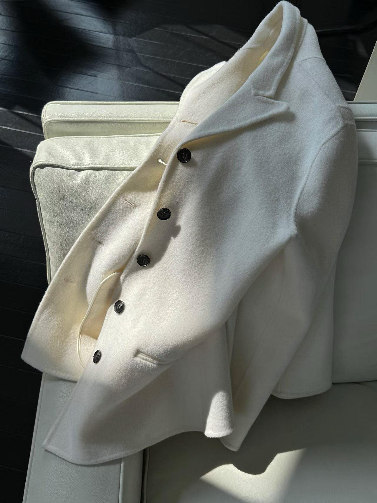 Deluxe Back Pleated Handmade Wool Coat (29-31Oct超抵價$1780, 之後批發價$1890)