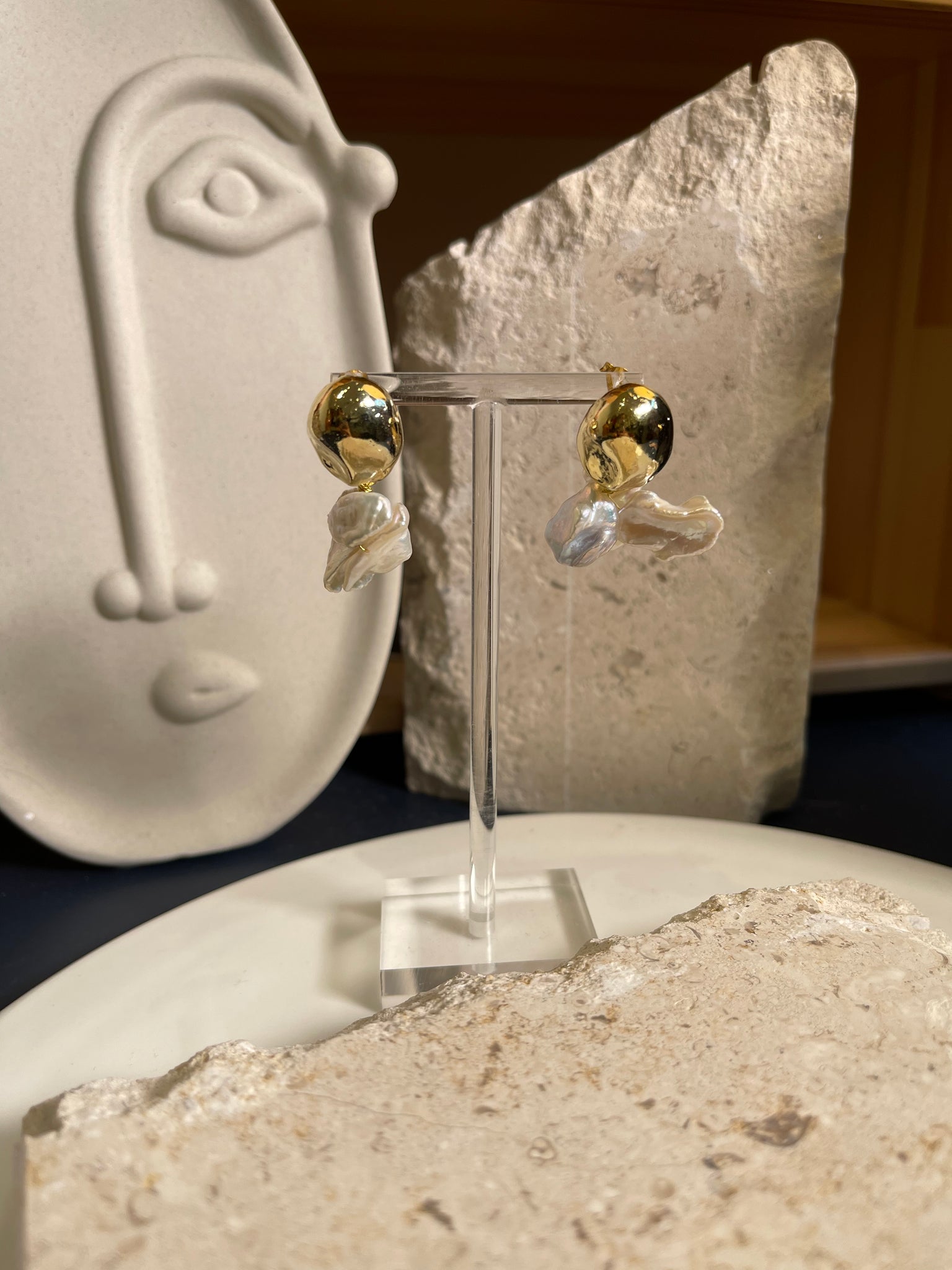 Three Flaps Flat Baroque Pearl Earrings Gold