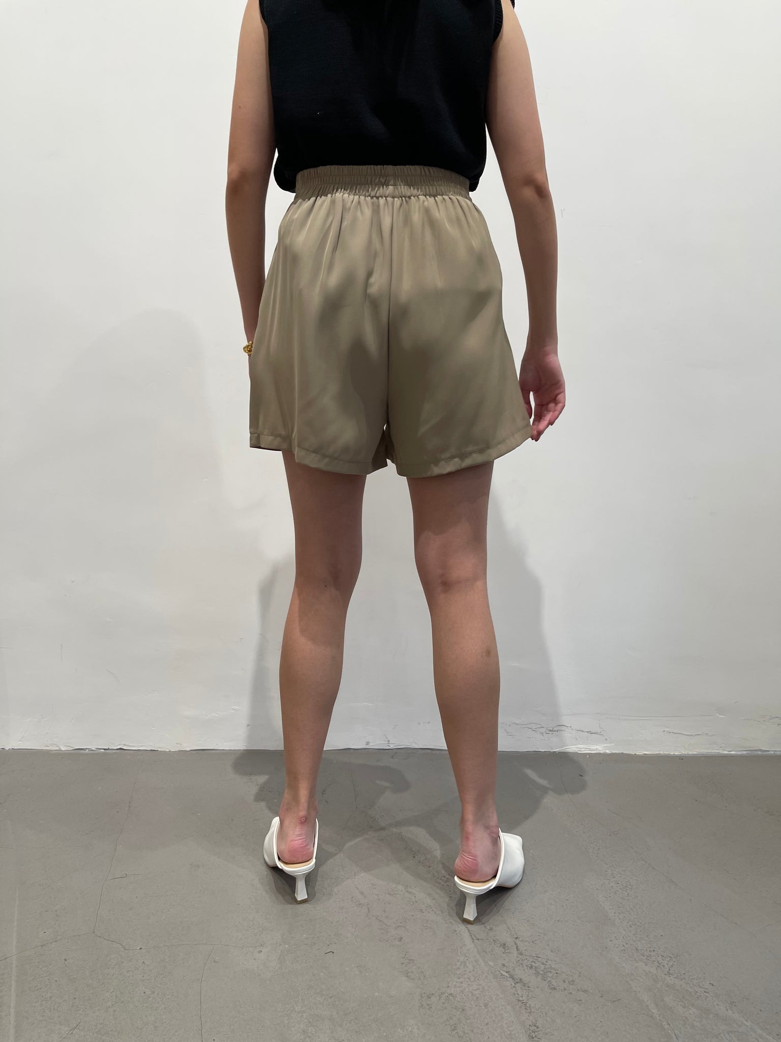Daily Single Button Shorts Beige
