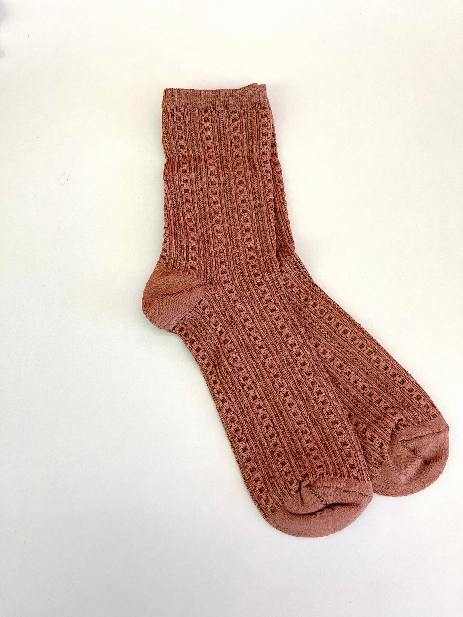 Quality Knitted Chain Pattern Soft Socks Brick