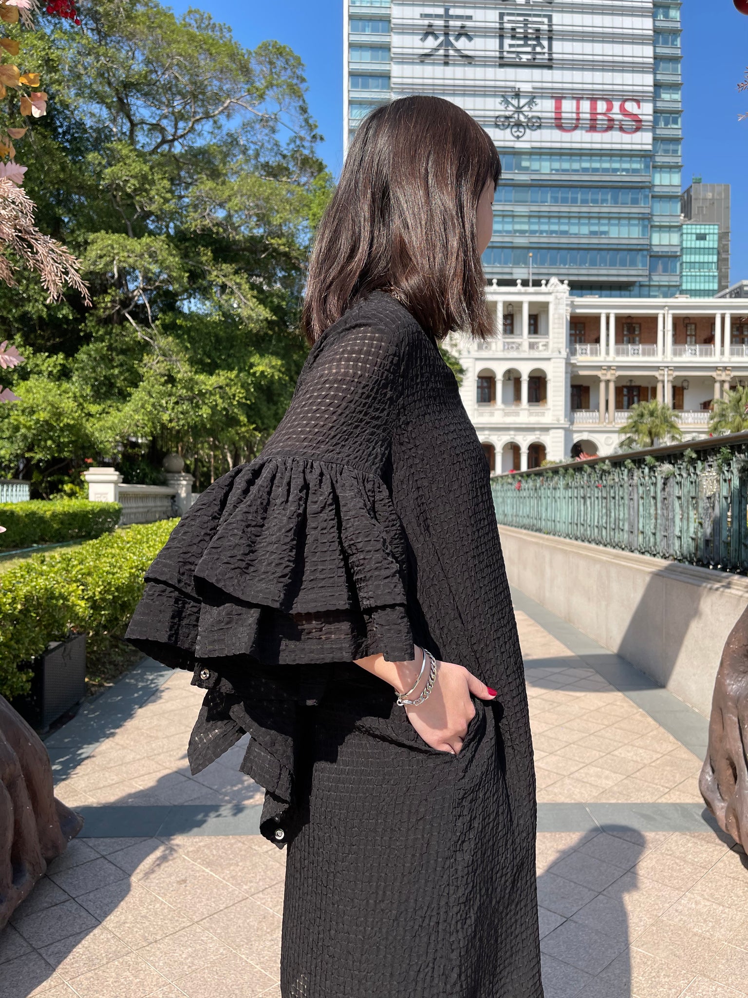 Modern Queen Dress Black