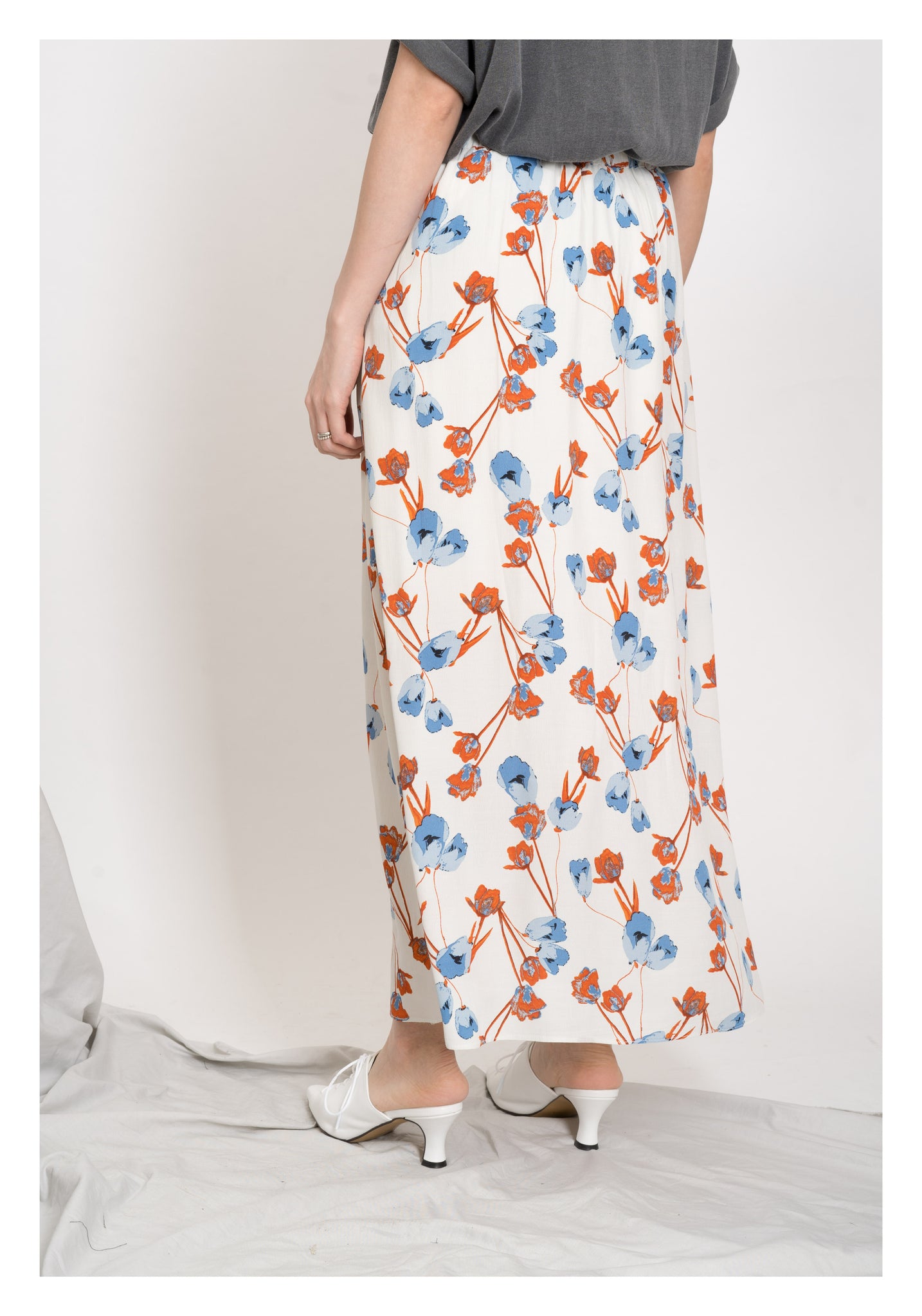 Contrast Floral Flare Skirt White - whoami