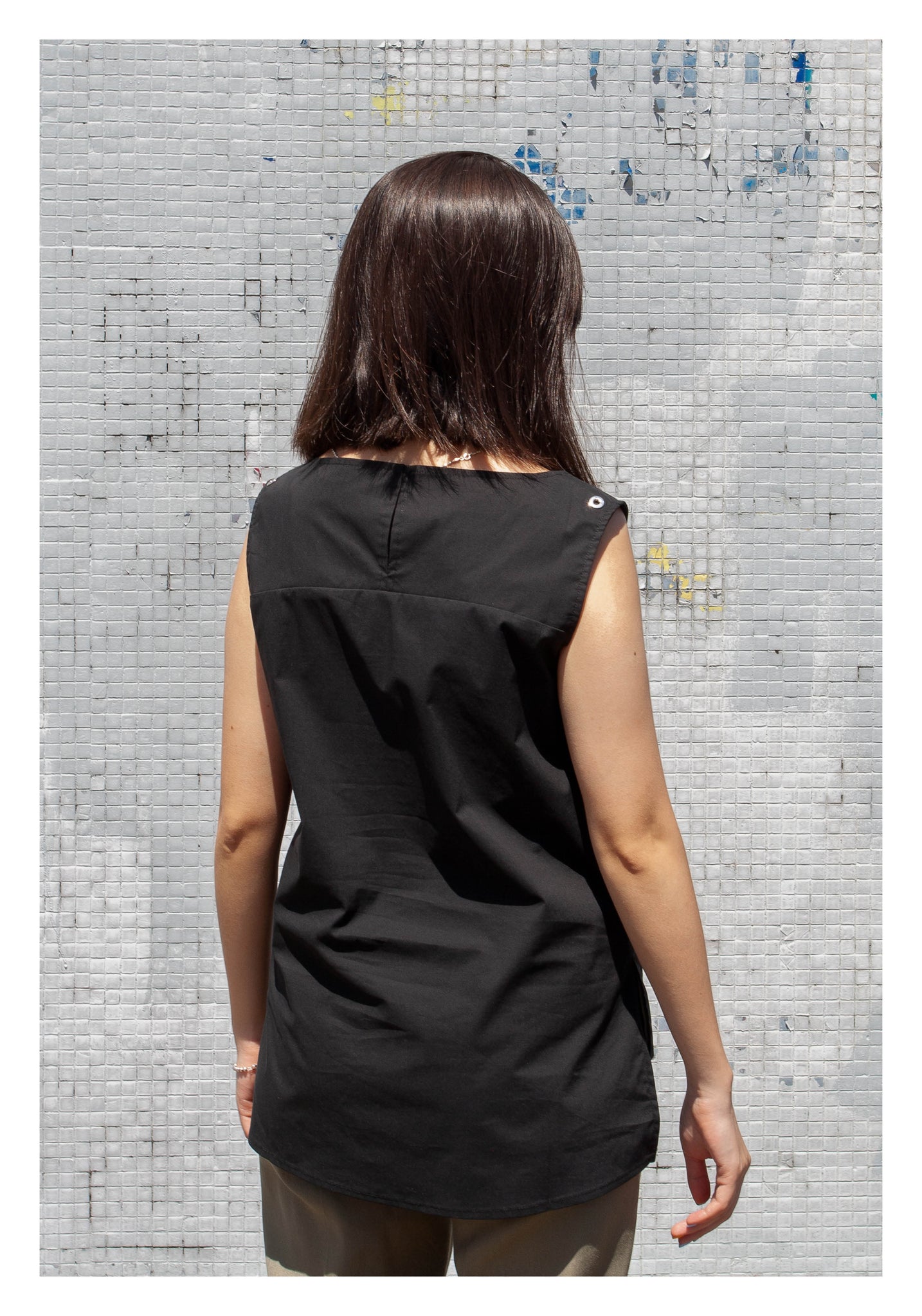 Essential Summer Vest Black - whoami