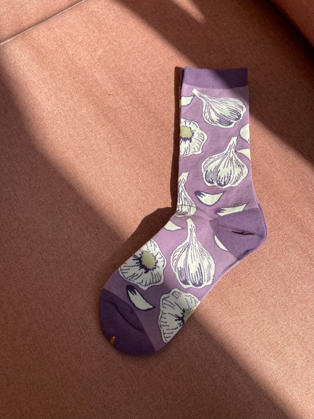 Delicate Onion Pattern Socks Purple
