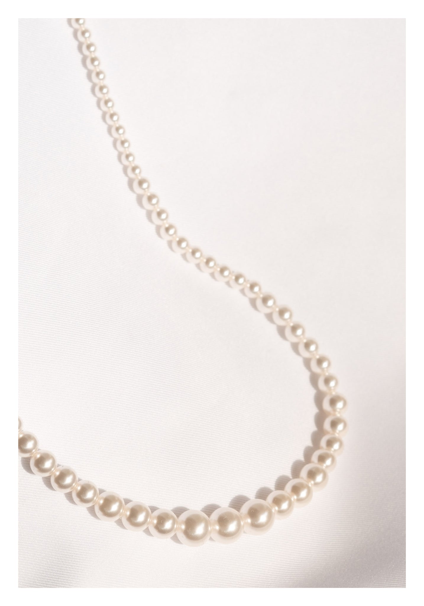 Gradient Faux Pearl Necklace - whoami