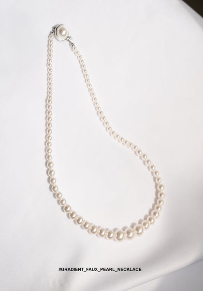 Gradient Faux Pearl Necklace - whoami