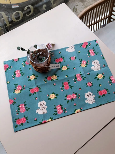 Table Mat Kitty And Roses - whoami