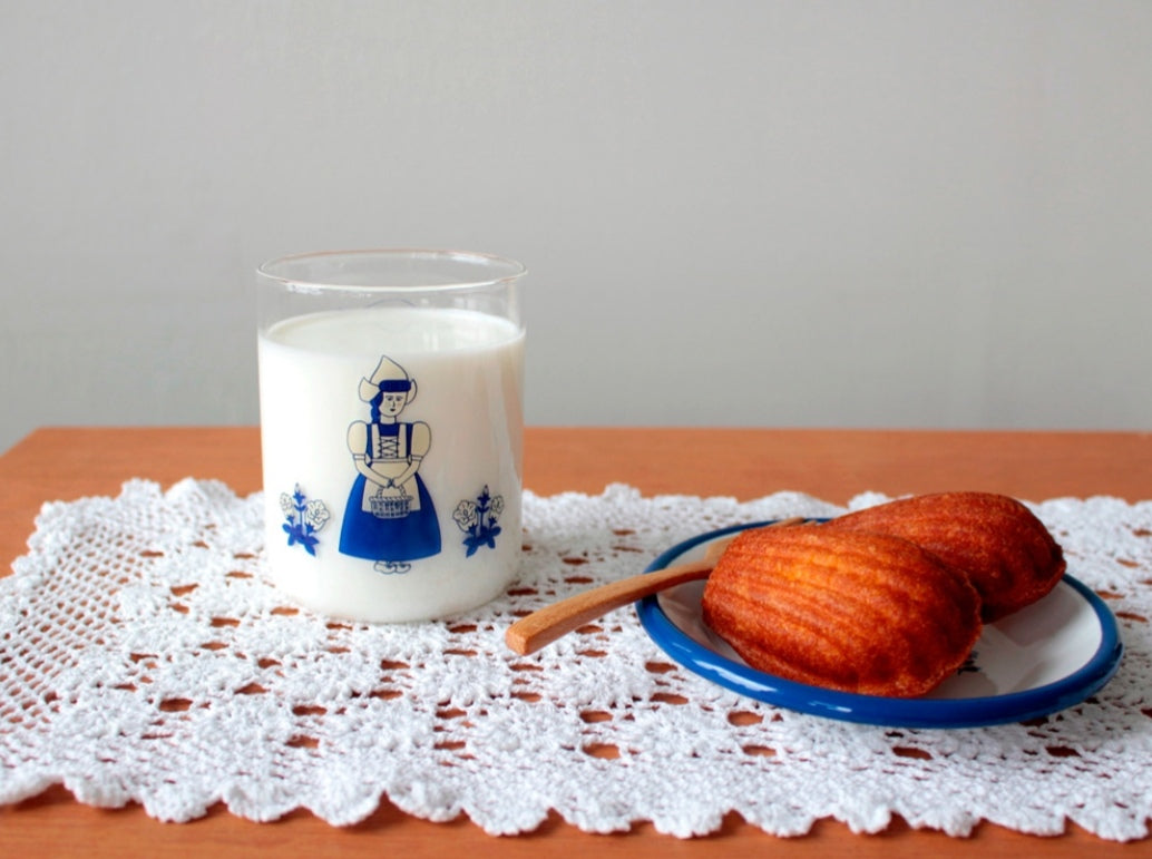 HR GLASS CUP - Milkmaid