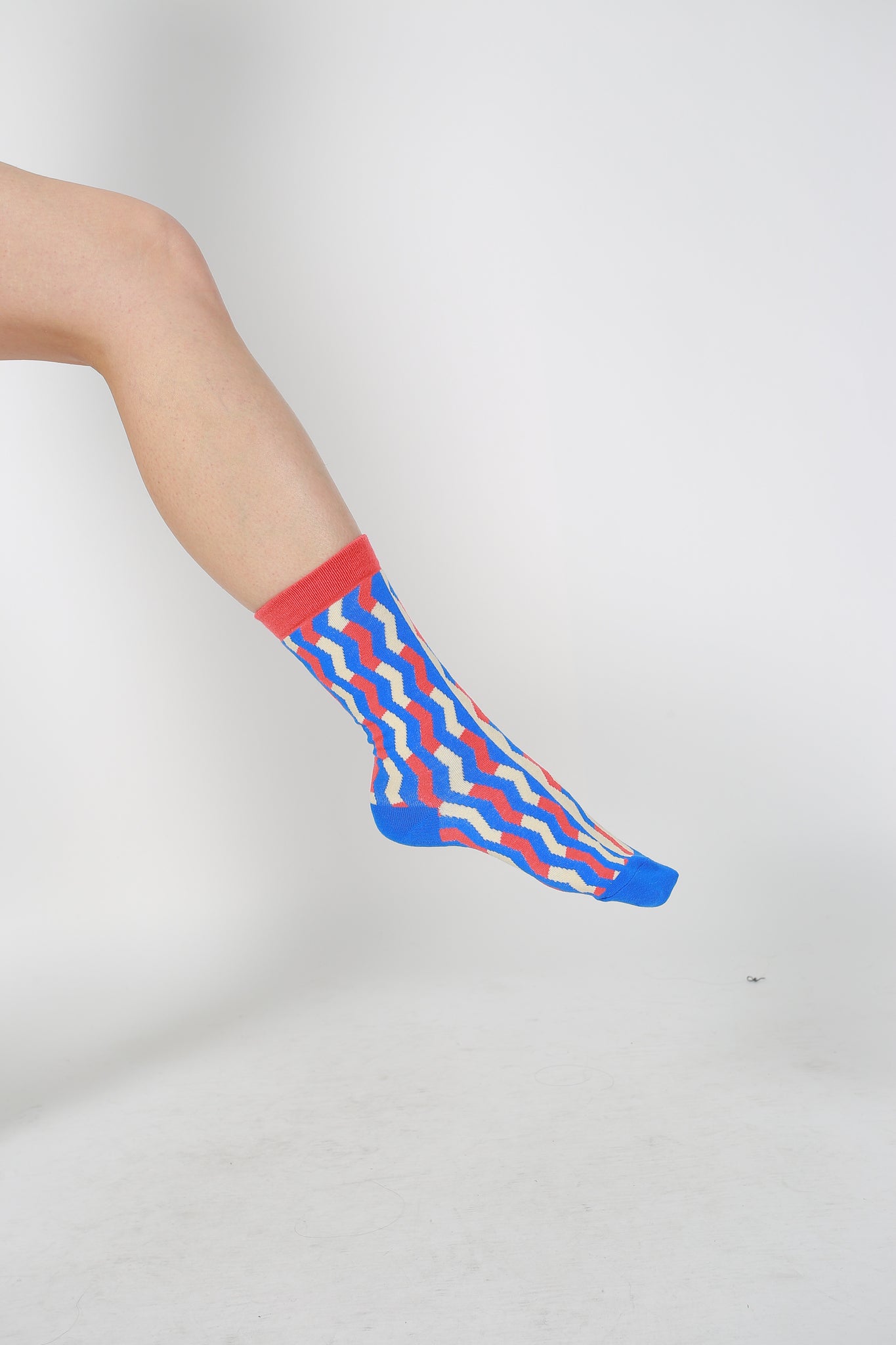 Wave Pattern Socks Blue