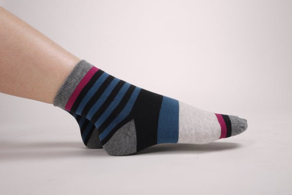 Gradient Stripe Socks - whoami