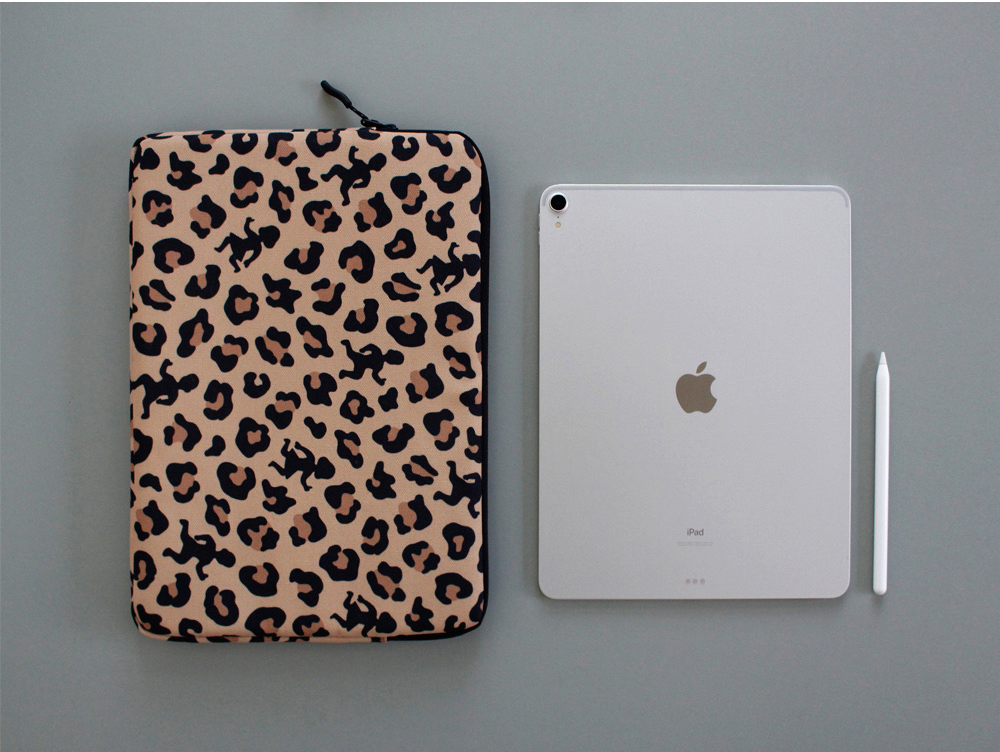 Laptop/iPad Pouch Leopard - whoami